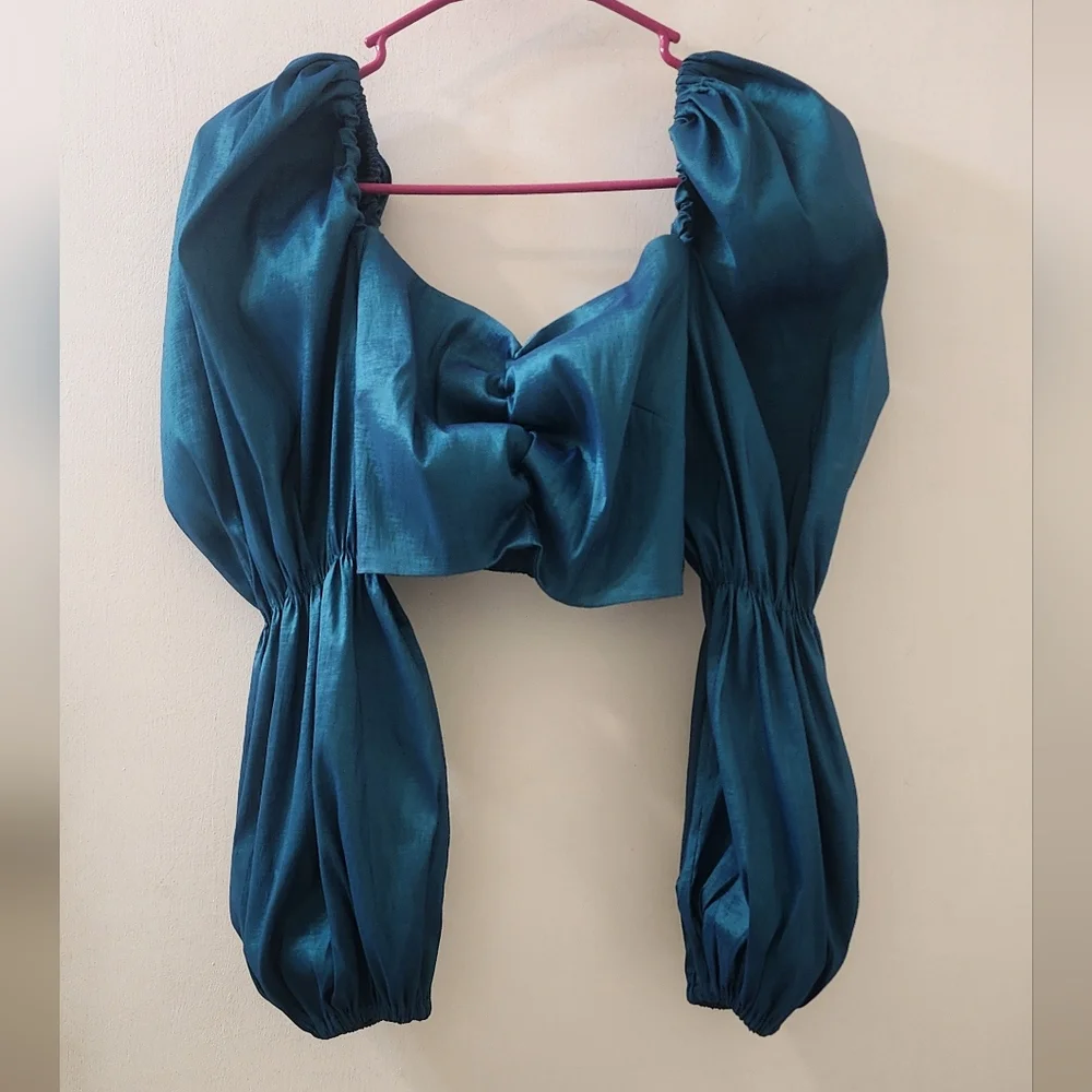 Paola‎ Rendon Elegant Teal Skirt Set, Size Medium.